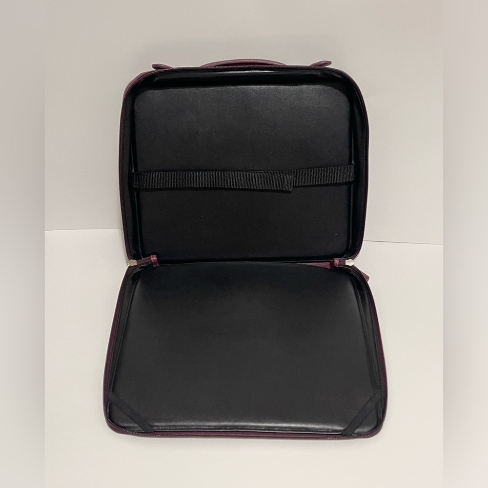 LEVENGER LAPTOP CASE - Picture 5 of 5